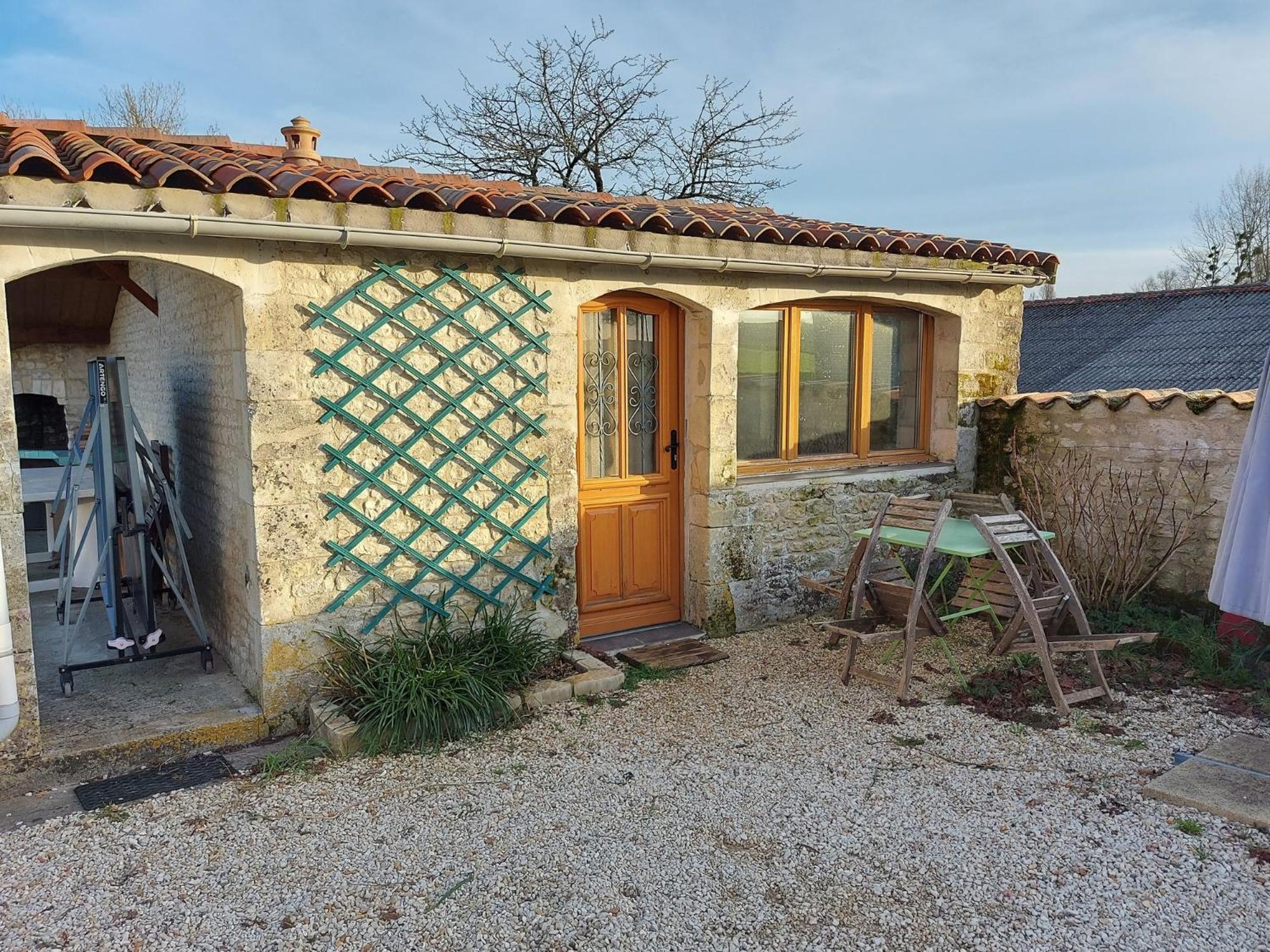Villa Les Roses De Jonzac Mortiers Exterior foto